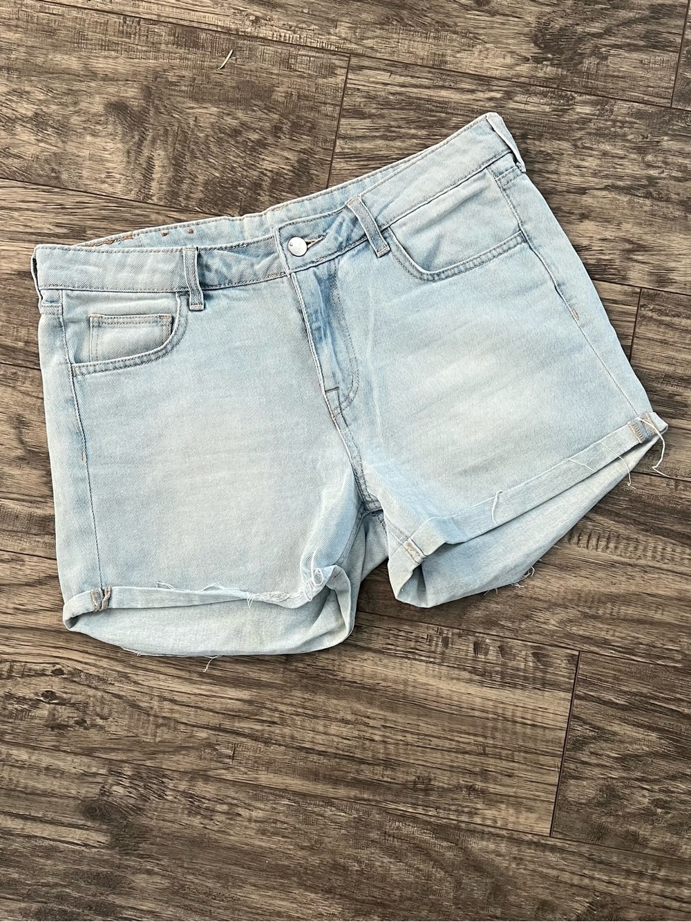 H&M Light Blue Denim Roll-Hem Shorts
